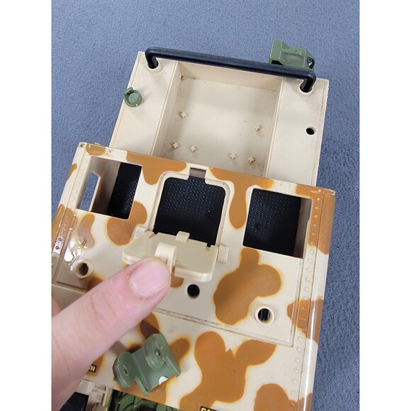 Vintage 1997 Lanard Toys Military Humvee Vehicle Camouflage First Lt D.E. Bashaw - Picture 5 of 12